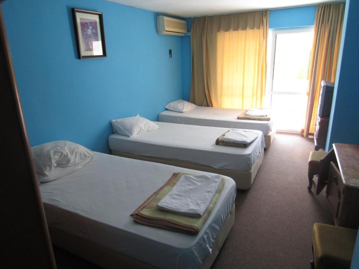 Hostel Papagal ヴァルナ エクステリア 写真