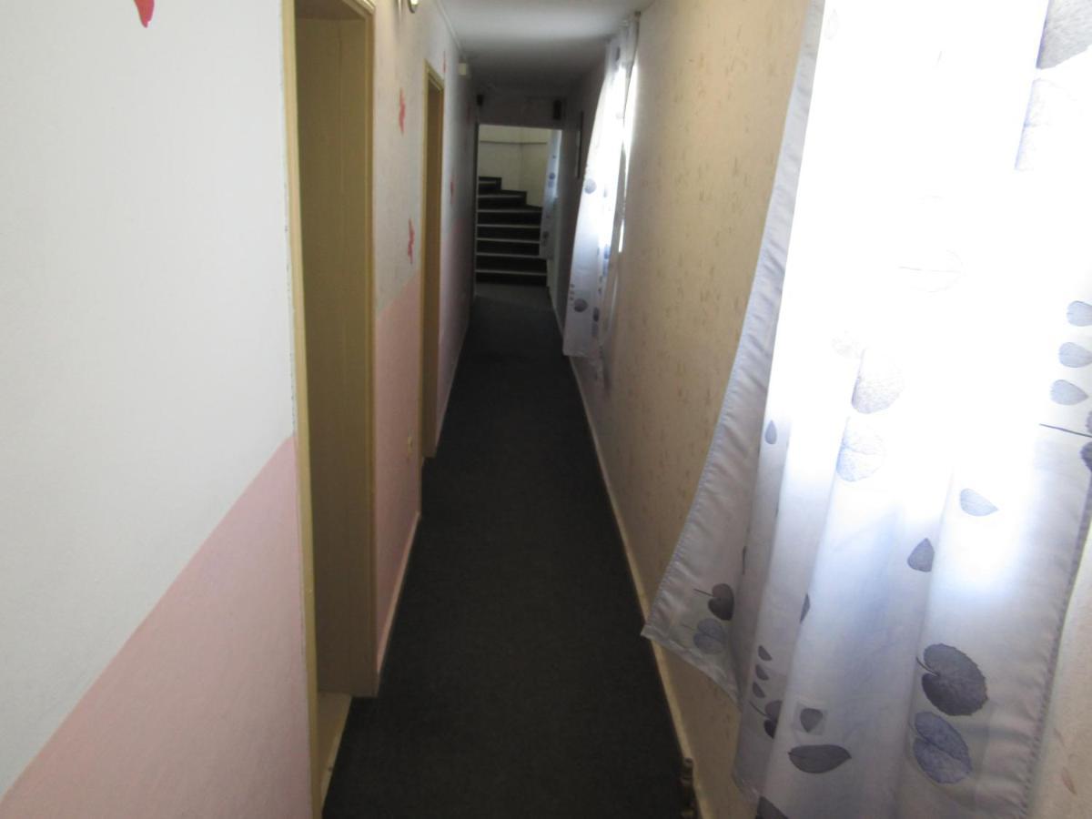 Hostel Papagal ヴァルナ エクステリア 写真