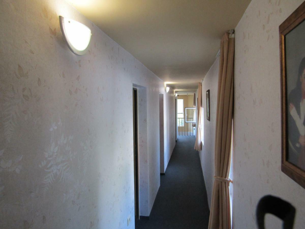 Hostel Papagal ヴァルナ エクステリア 写真